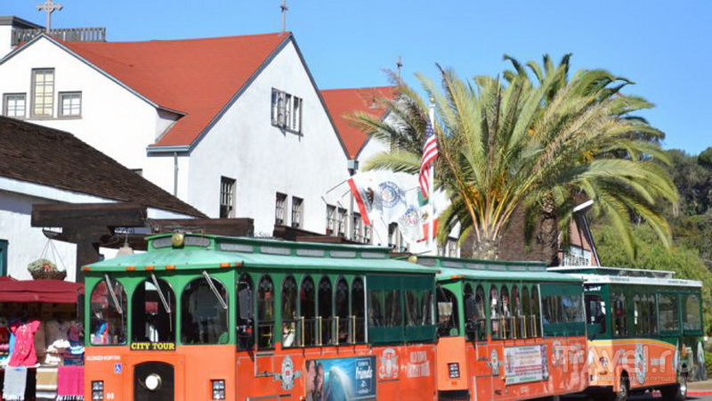  Old Town Trolley Tours  - / 