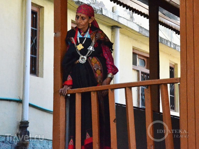 Женщина в национальном костюме / Фото из Индии