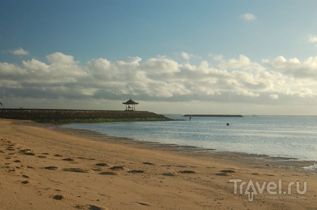 Nusa Dua Beach / 