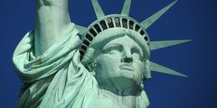 США немного отсрочили дату увеличения визового сбора