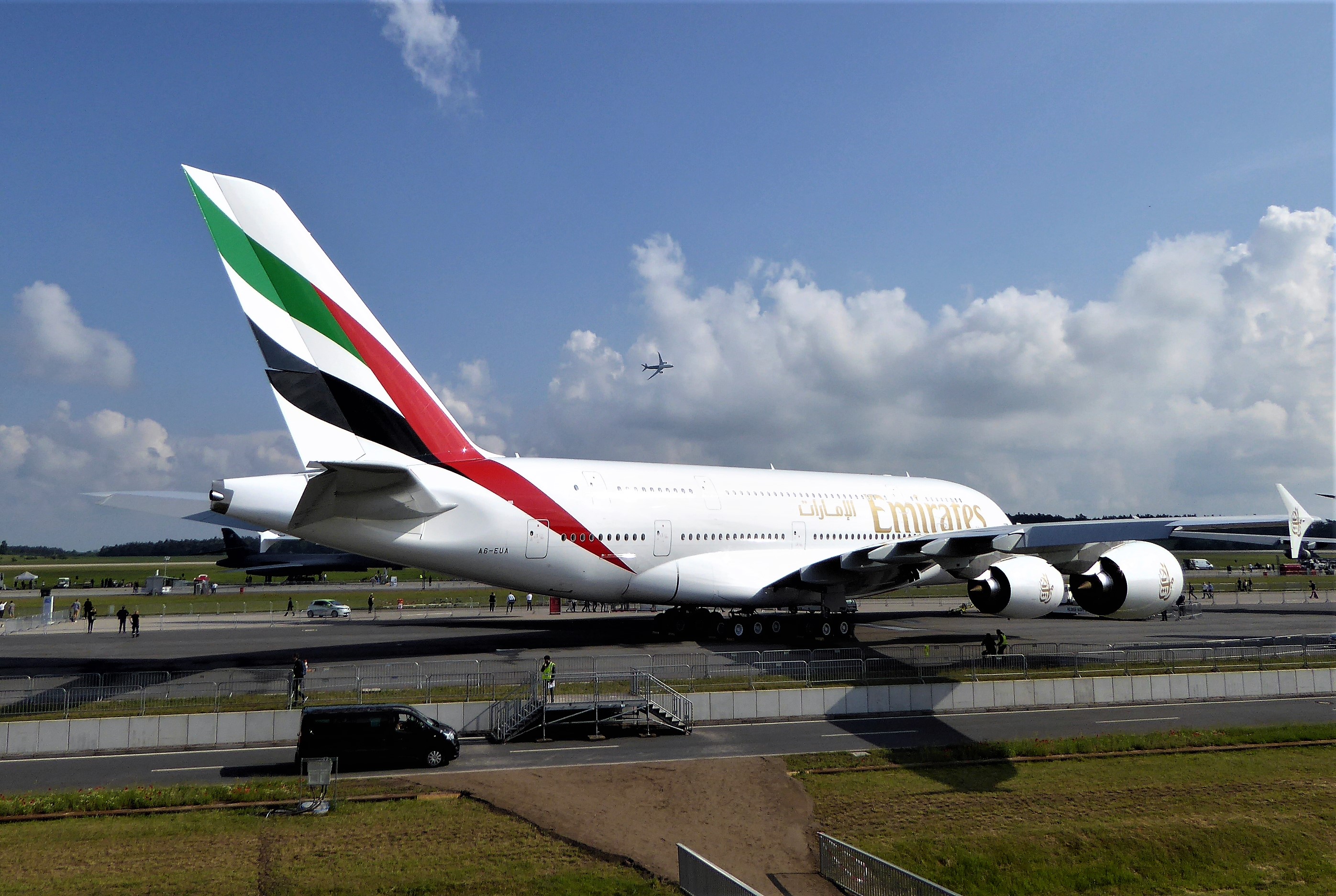 Emirates удвоит число рейсов Дубай - Москва