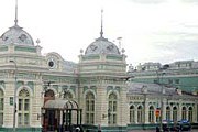 Вокзал в Иркутске. // transsib.ru