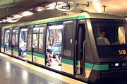 Поезд парижского метро // Railfaneurope.net