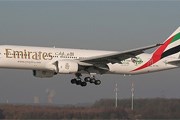Самолет авиакомпании Emirates // Airliners.net
