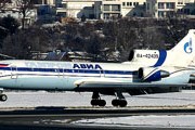 Самолет Як-42 авиакомпании "Газпромавиа" // Airliners.net