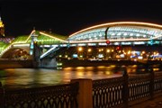 Иллюминация моста Богдана Хмельницкого в Москве. // vvp.photosight.ru