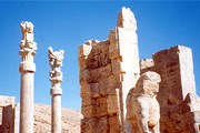 В Иране сохранилось множество древних памятников. // Travel.ru