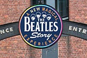 Вход в музей The Beatles Story. // events.atticuschess.org.uk