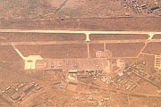 Вид на тбилисский аэропорт с высоты в 10 километров (1999 год). // Airliners.net