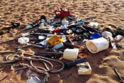 Пляжи Коста-Рики завалены мусором. // GettyImages