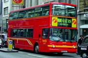 Дорогой городской транспорт - наиболее экономный способ передвижения по Лондону. // jpollard.homestead.com