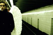 "Ангелы" призваны внушить людям чувство безопасности. // GettyImages