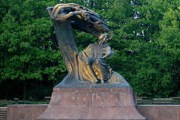 Самый знаменитый памятник композитору - в Варшаве. // Агнешка Ваштыль