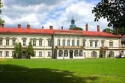 Отели Польши: VIP-гостиница откроется во дворце Габсбургов. // Google.com