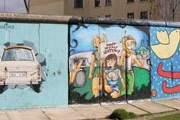 В Германии исчез последний фрагмент Берлинской стены. // berlin-bildergalerie.de