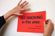 На Земле остается все меньше мест, где можно курить. // GettyImages