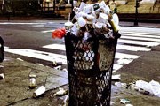 В Неаполе не могут решить проблему мусора. // worlds.ru