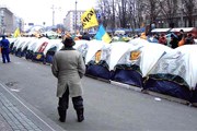 Палатки на Крещатике, 2004 год. // nostalgia2.kiev.ua