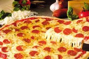 Пиццу нужно приготовить из любых доступных компонентов. // littleladyfoods.com