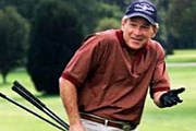 Много времени Буш проводит на поле для гольфа. // geocities.com