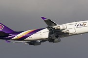 Самолет авиакомпании Thai Airways // Airliners.net