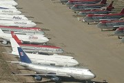 Сотни авиарейсов отменены из-за тайфуна. // Airliners.net