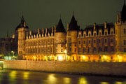 Туристы могут заказать бесплатную экскурсию по Парижу // camk.edu.pl