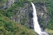 Водопады Алтая можно осматривать бесплатно. // Travel.ru