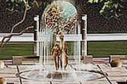 Центром фонтана является скульптурная композиция "Адам и Ева под райским деревом". // luxury-info.ru