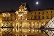 Посещение Лувра останется платным. // Travel.ru