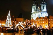 Прага традиционно привлекает туристов на рождественские праздники. // radio.cz