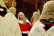 Какими только вопросами не занималась Палата лордов на протяжении веков. // eur.news1.yimg.com