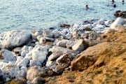 Мертвое море против гостиниц. // Travel.ru