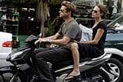 Брэд Питт и Анджелина Джоли тоже арендовали во Вьетнаме мотобайк. // jaunted.com