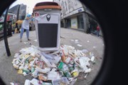 Завалы мусора в Неаполе расчистят. // GettyImages