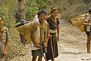 Непальцы пускают туристов в свою жизнь. // Tom Dempsey