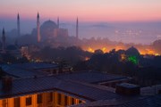 Российские туристы, как правило, посещают Стамбул. // GettyImages