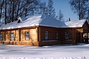 Дом-музей Андрея Тарковского в Костромской области. // kad.com.ru