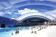 Японский Ocean Dome  - пляж под искусственным небом. // techeblog.com