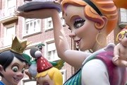 Куклы - главные герои празднеств. // visualvalencia.com