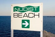 28 июля открыт официальный нудистский пляж в Нарва-Йыэсуу. // digitalapoptosis.com