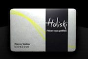 Holiski представляет собой именную карту, снабженную специальным чипом. // holiski.com