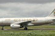 Самолет Airbus A319 авиакомпании Etihad Airways // Airliners.net