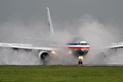 Рейс Москва - Хьюстон отменен из-за урагана. // Airliners.net