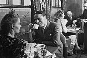 Фарфоровые чашки были традицией: вагон-ресторан в 1946 году. // telegraph.co.uk
