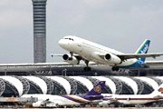 Пассажирские самолеты пока не летают из Suvarnabhumi. // AFP