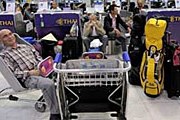 Туристам пришлось сутками сидеть в аэропорту. // AFP