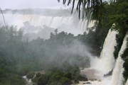 Водопады Игуасу, общая панорама // Wikipedia