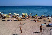 Отдых на пляжах Крыма станет комфортнее. // rent4you.ru