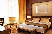 Отель предложит гостям 134 изысканно оформленных номера. // hotelscombined.com